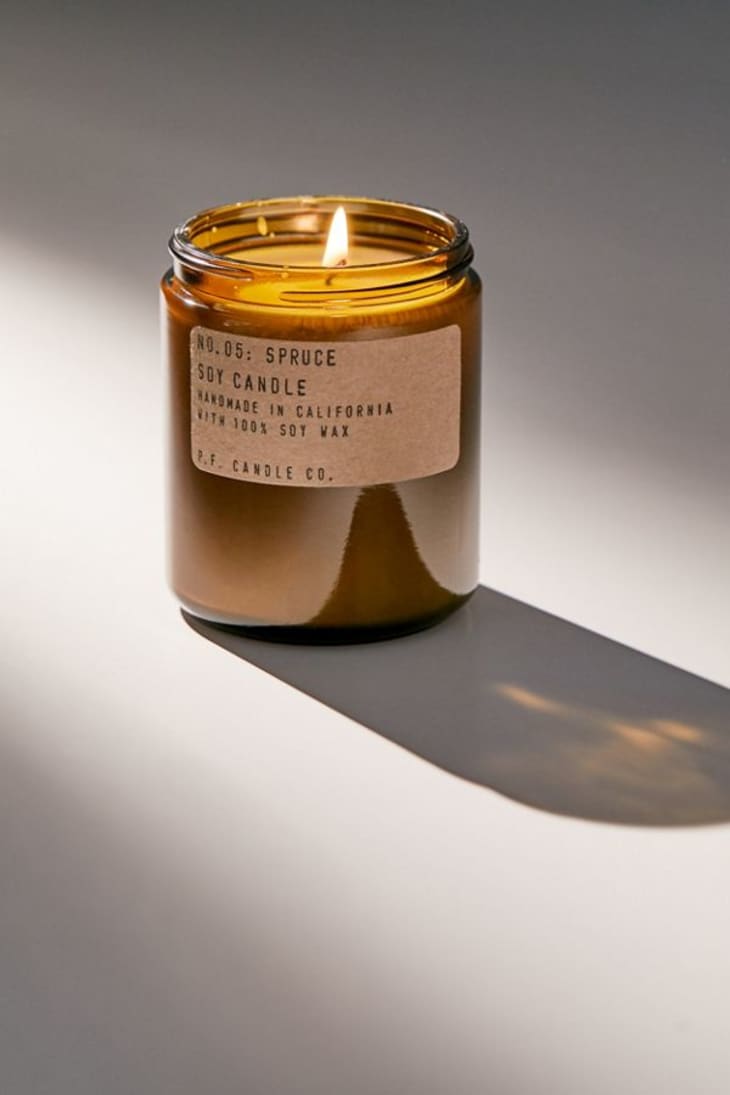 17 Best Winter Candles for 2020 Apartment Therapy